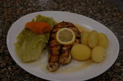 Salmão na Brasa com Batata