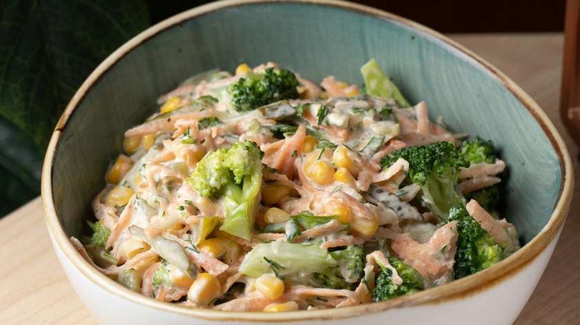 Brokoli Salad