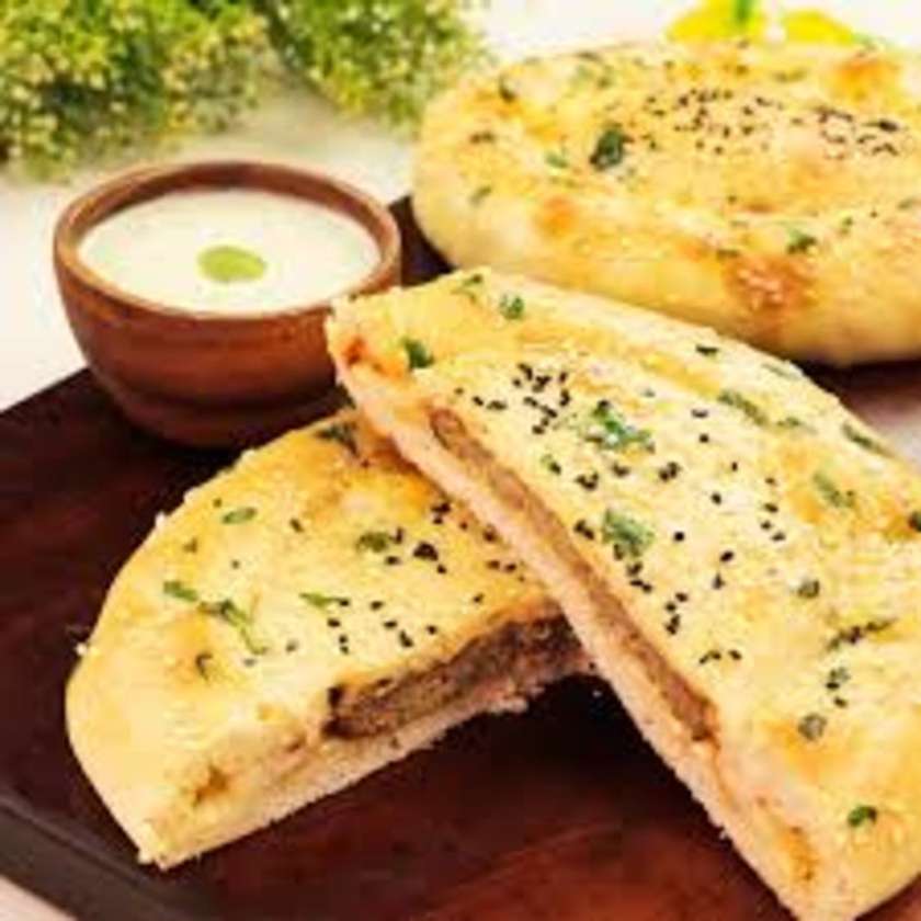 Chicken Cheese Naan