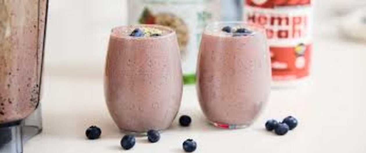 Blueberry & Cashew Fruit Smoothie