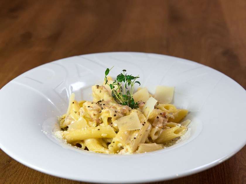Penne carbonara