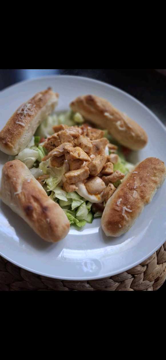 Chicken salad + mini pizza sticks
