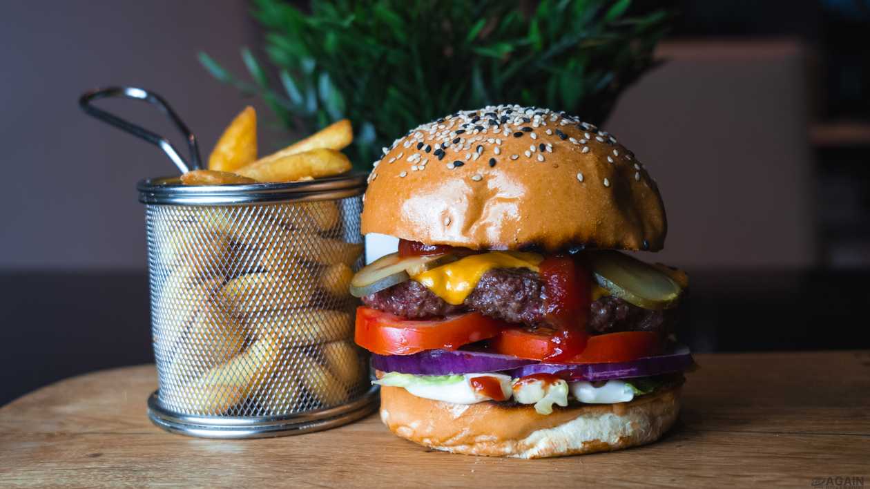 Combo Beyond classic burger