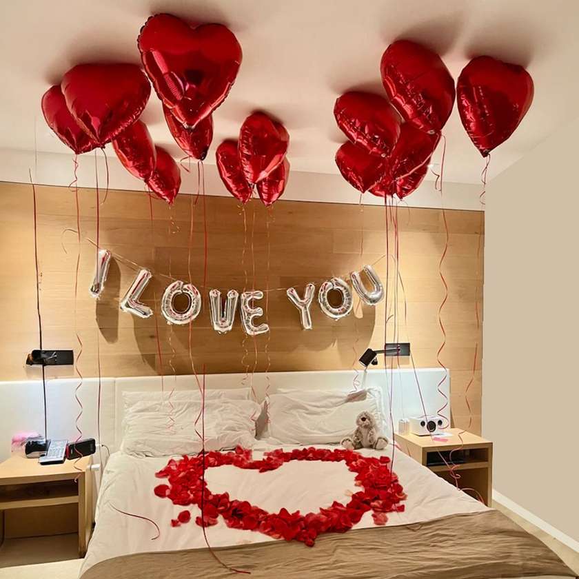 Surprise room (24pcs). Balloons set.