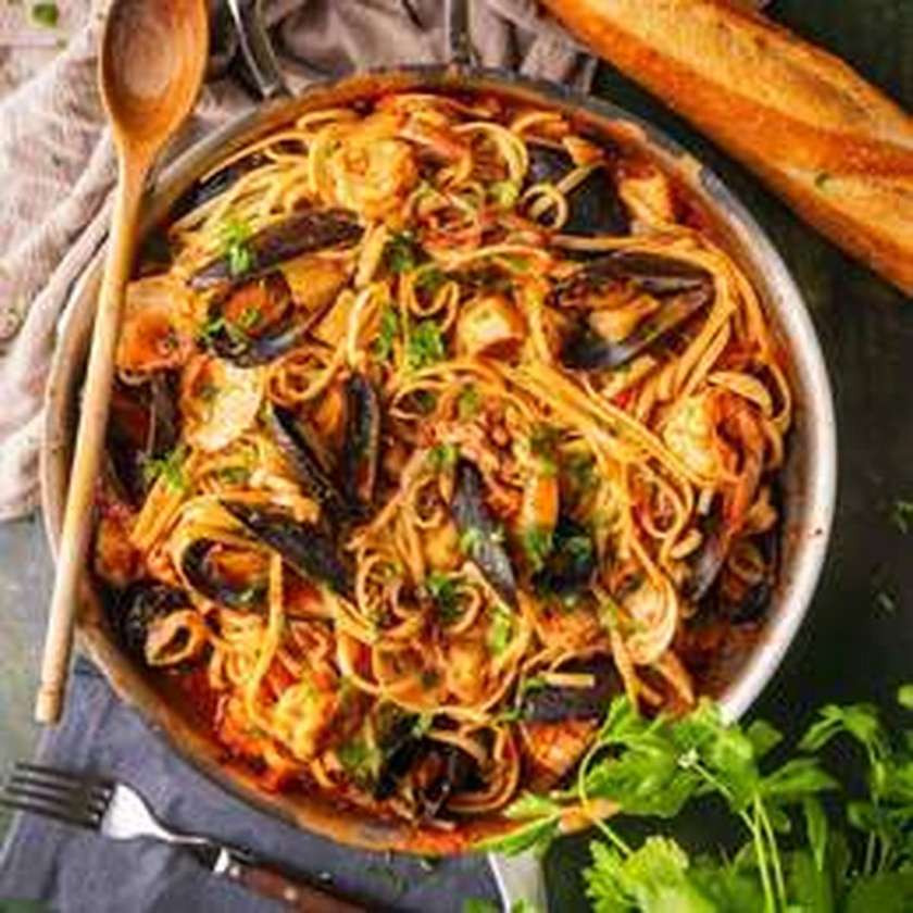 La Piazzetta Spaghetti With Seafood
