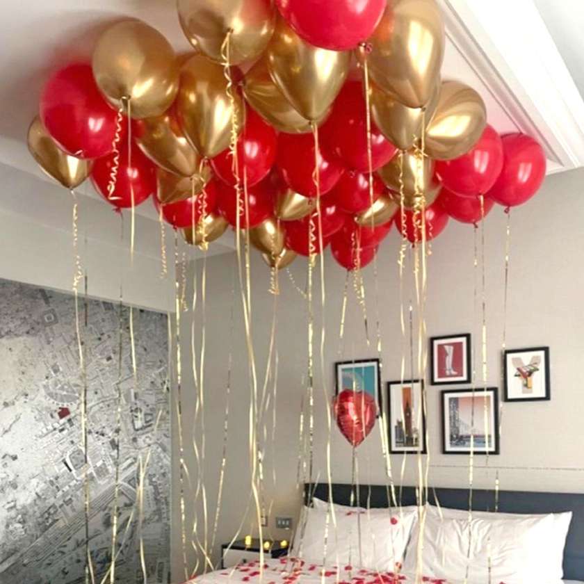 Surprise room(35 pcs). Balloons set. There are 30 cm latex balloons on the photo