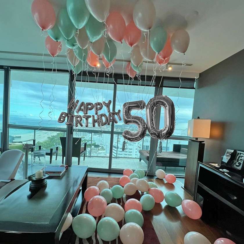 Surprise room (71 pcs). Set of balloons.