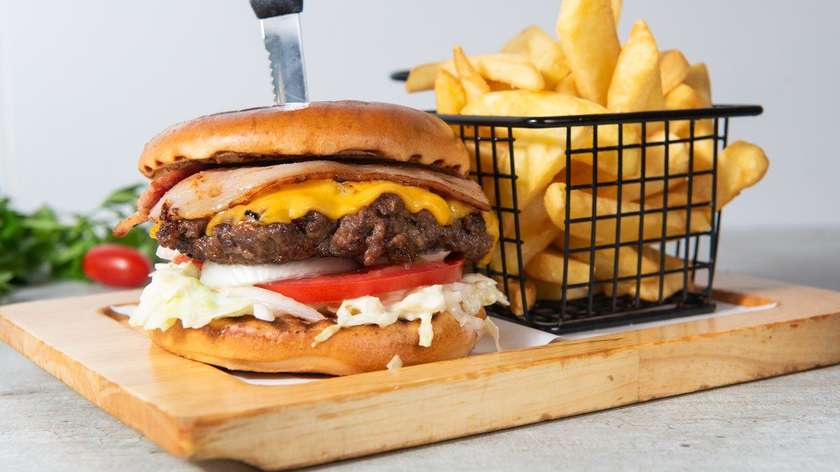 Classic Bacon Cheese Burger