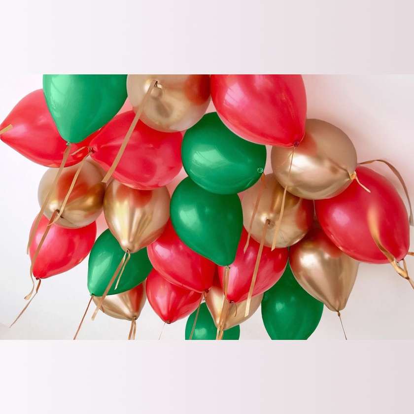 Balloons with helium under the ceiling (22pcs)
