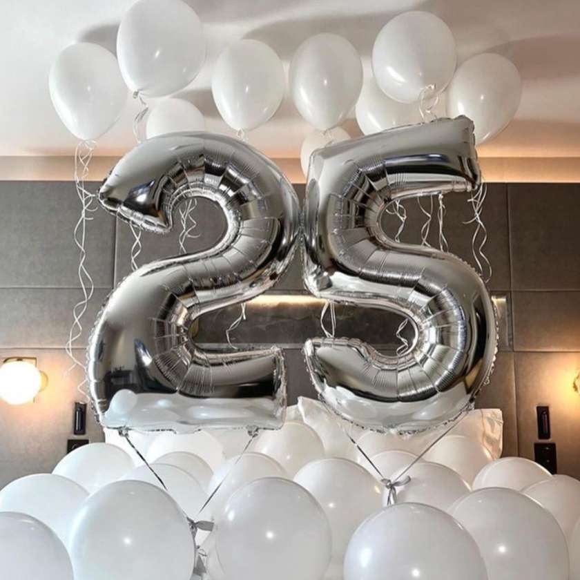 Surprise room (32 pcs). Set of balloons.