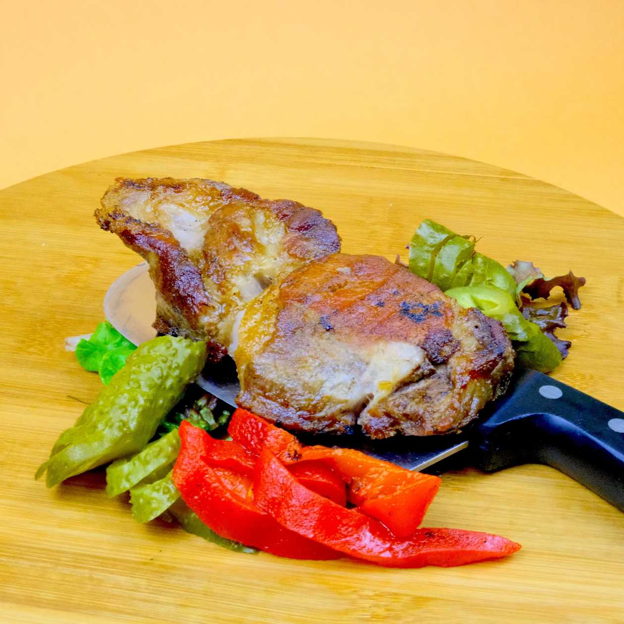 Ceafă de Porc cu Cartofi Prăjiți si Mujdei Jarre