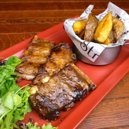 Coaste de Porc cu Sos Barbeque