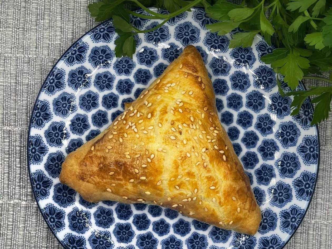 Samsa Με Ψιλοκομμένο Αρνί