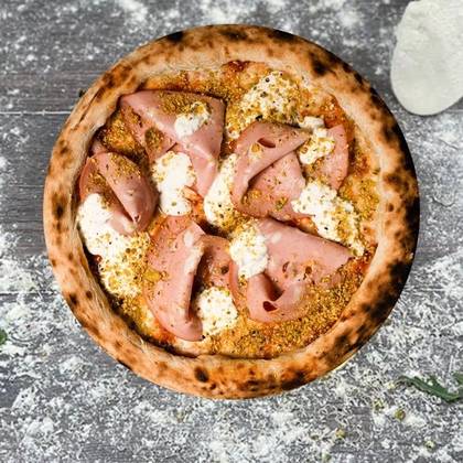 Pizza Mortadella e Stracciatella Napoletta