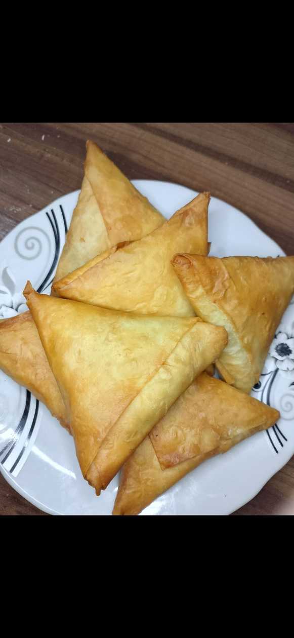 Beef Samosa ( 5 pieces )