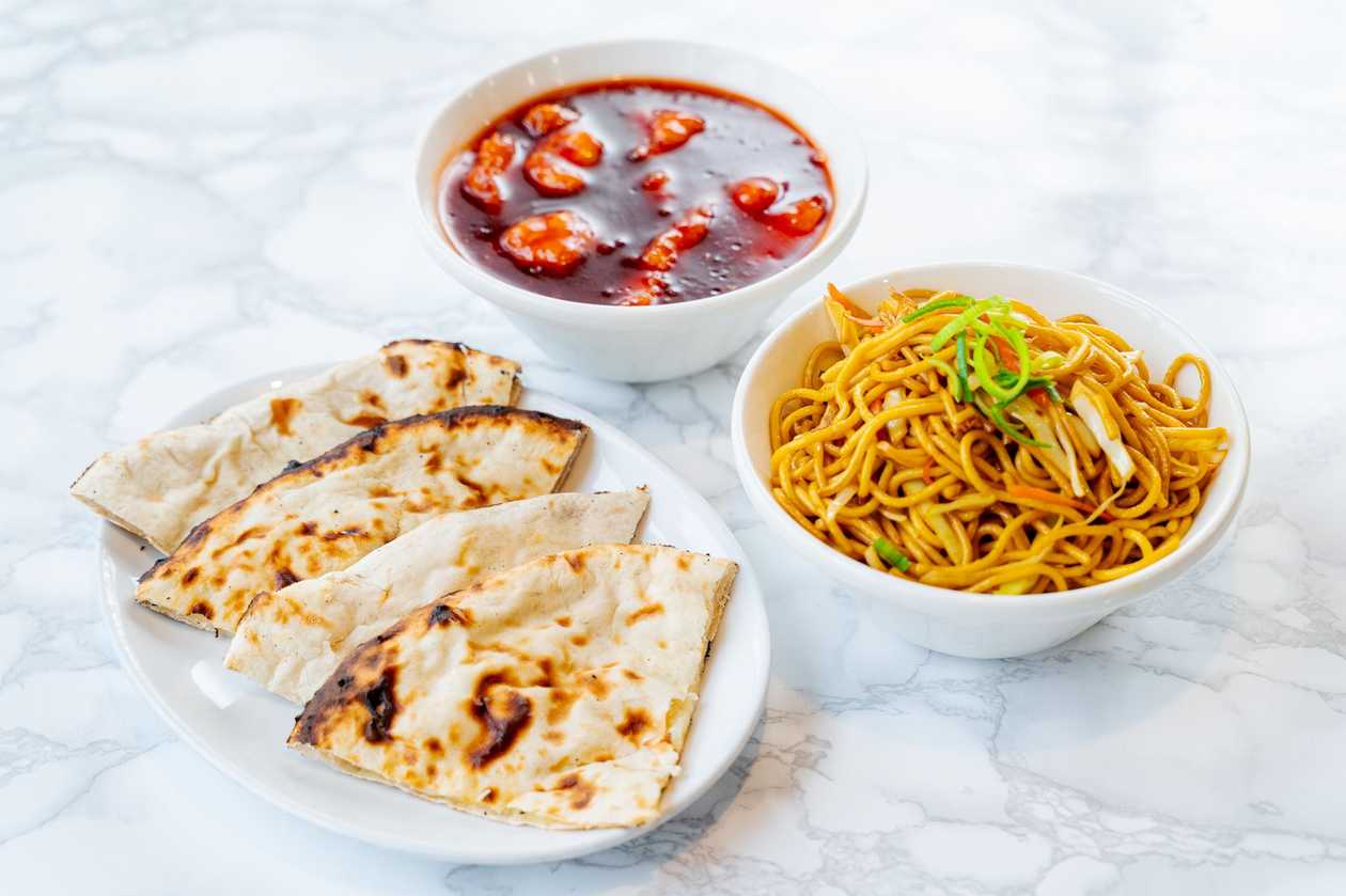 Sweet chilli chicken + mixed noodles + potato cheese naan