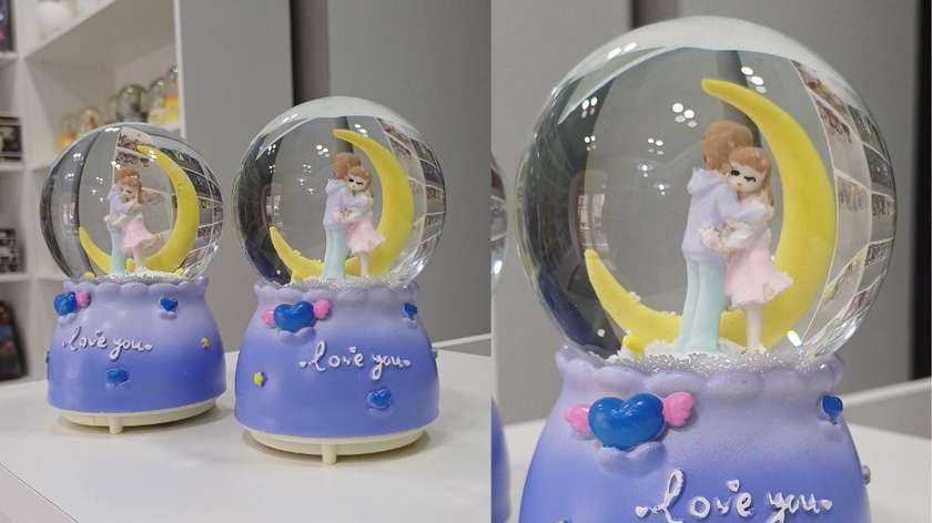 Love You Musical Snow Globe Purple (Medium)