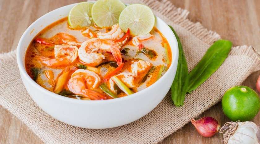 Tom yam goong (ต้มยำกุ้ง)