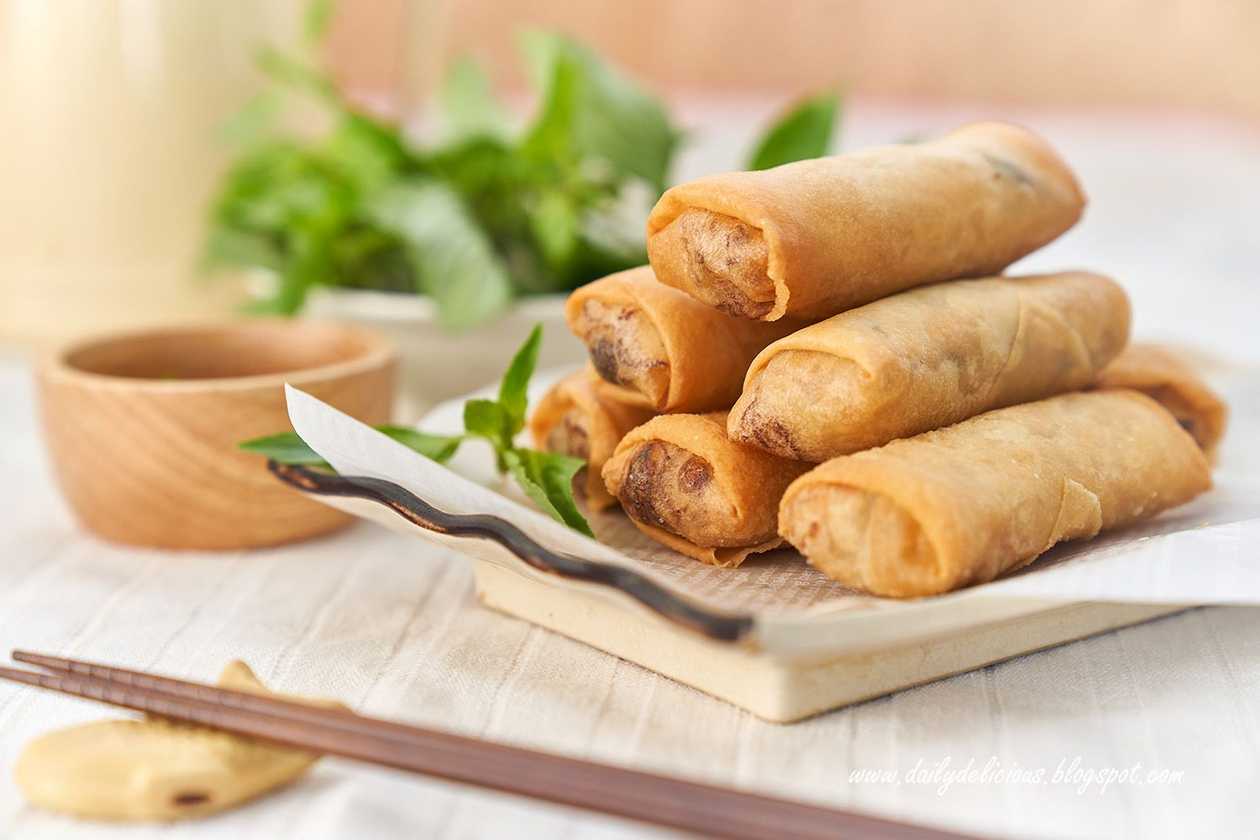 Spring rolls (ปอเปี๊ยะทอด)