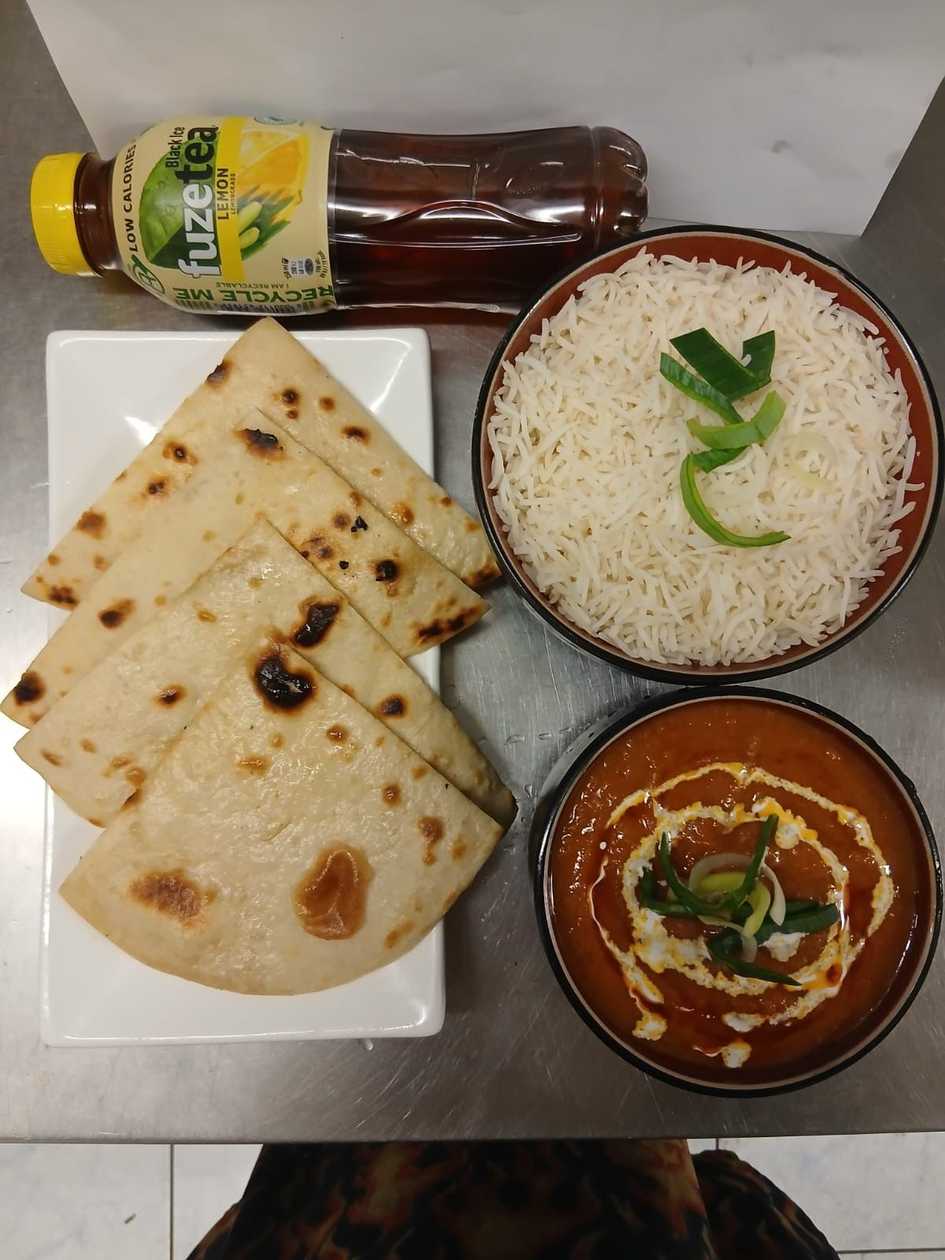 Rajma masala + rice + butter naan + neste peach