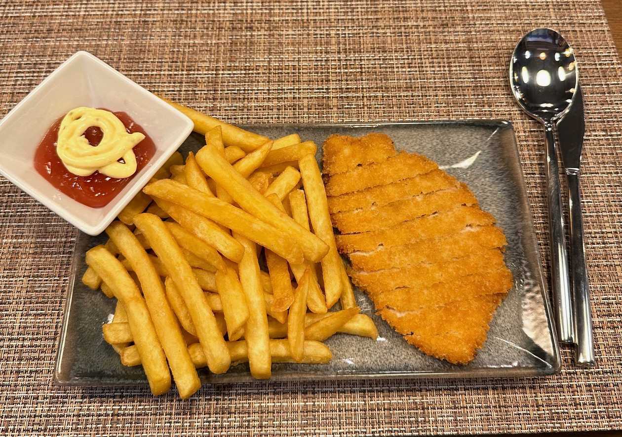 Pui crispy cu cartofi prăjiți 400g/ Gà chiên + khoai tây chiên