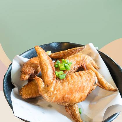Fried chicken wing with salt (ปีกไก่ทอดเกลือ)