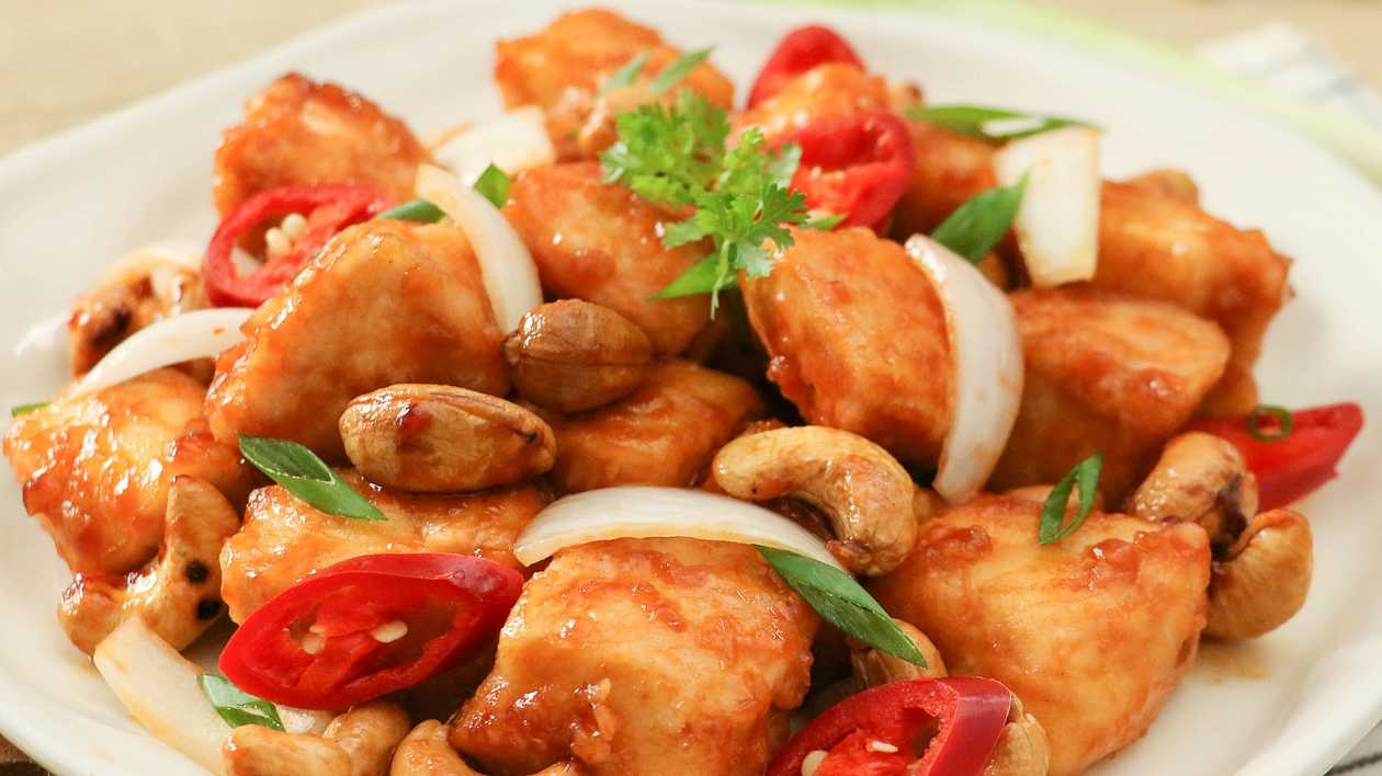 Pui cu caju 400g/ Gà xào hạt điều