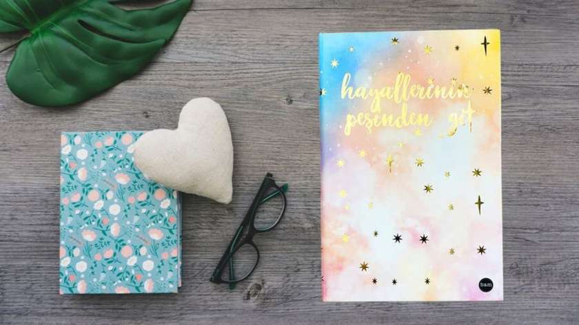 Sketchbook - Pursue Your Dreams with Metal Cover