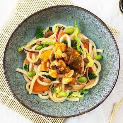 Udon cu pui 400g/ Mì Udon xào gà