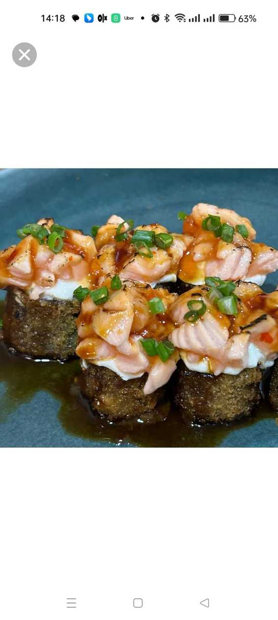 S6 MAKI SALMAO FRITO COM SALMAO BRASIADO