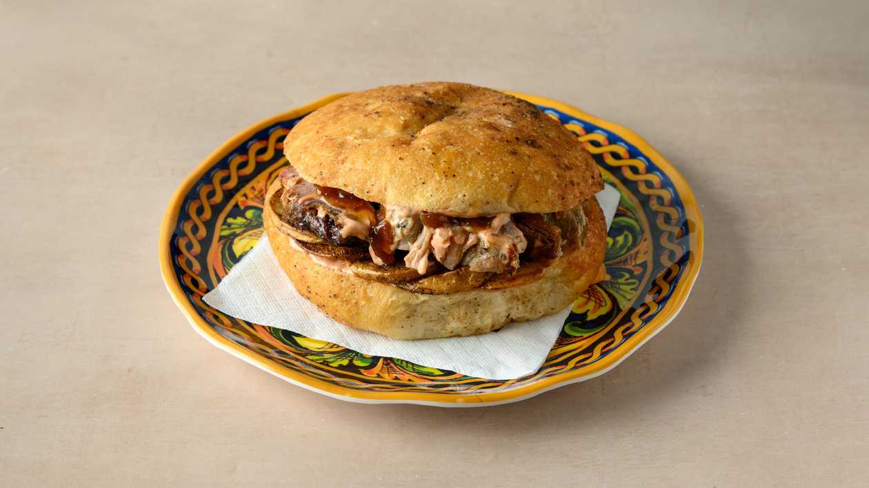Porchetta + Patata’ l-Forn Focaccia