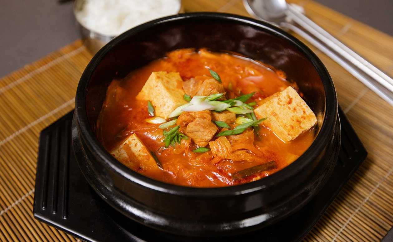 Grilled Pork Belly In Kimchi Soup