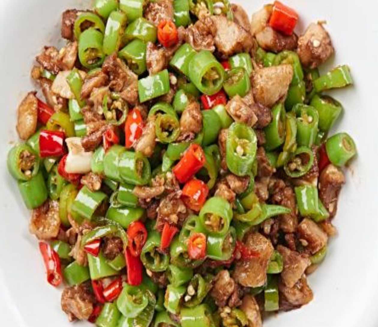 Stir-fried beef with hangzhou pepper(เนื้อผัดพริกหางโจว)