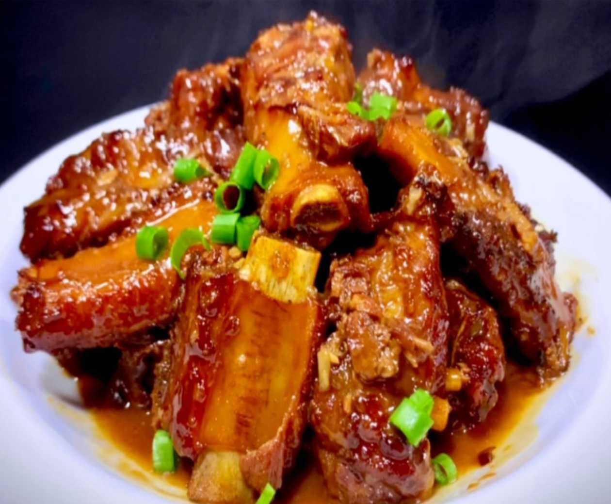 Braised pork ribs(กระดูกหมูตุ๋นสไตล์จีน)