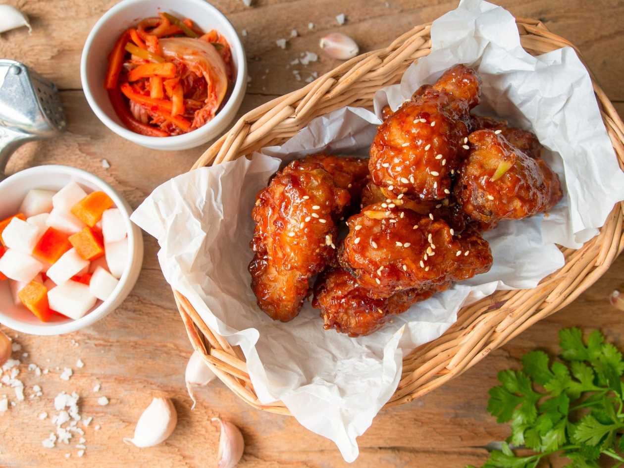 Spicy Korean Fried Chicken With Gochujang Sauce-ไก่ทอดซอสเกาหลี