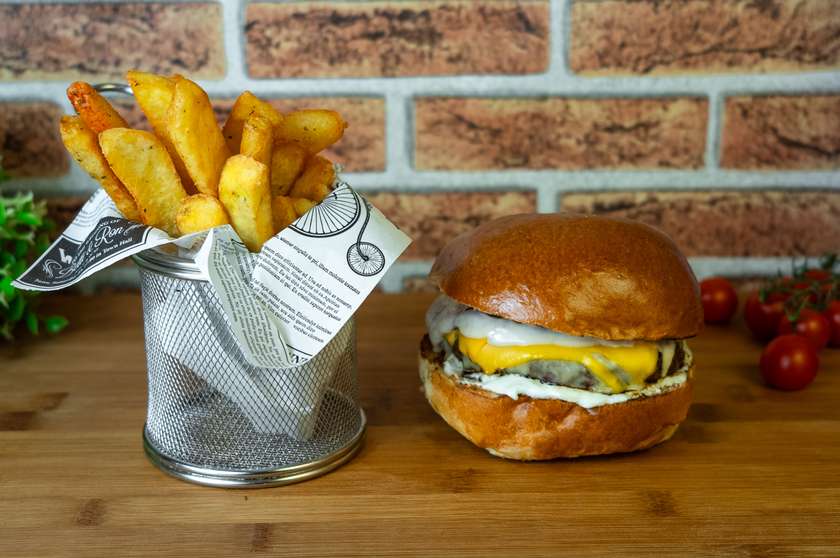 Meniu Truffle Burger
