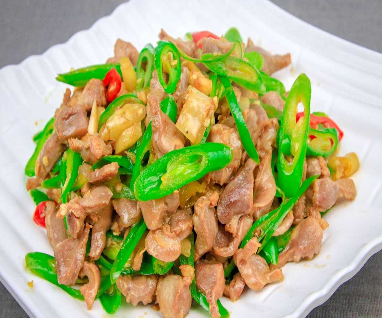 Spicy chicken gizzard(กึ๋นไก่ผัดพริก)