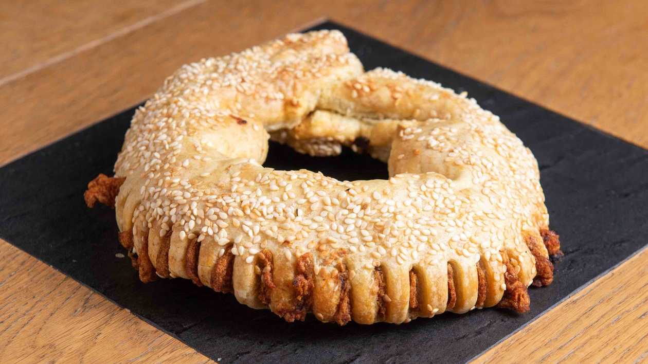 Tomato and Olive Koulouri