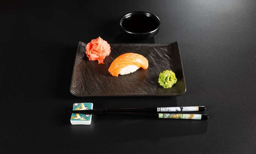 Salmon Nigiri 1pcs