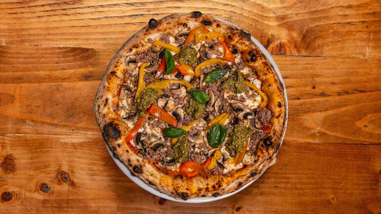 Salsiccia & Funghi Pizza