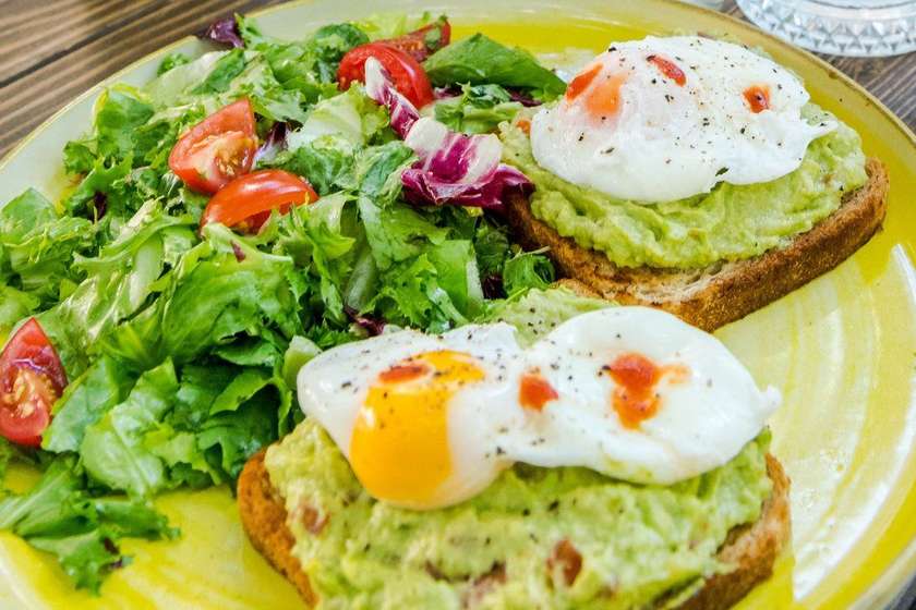 Avocado Toast cu Ou Posat