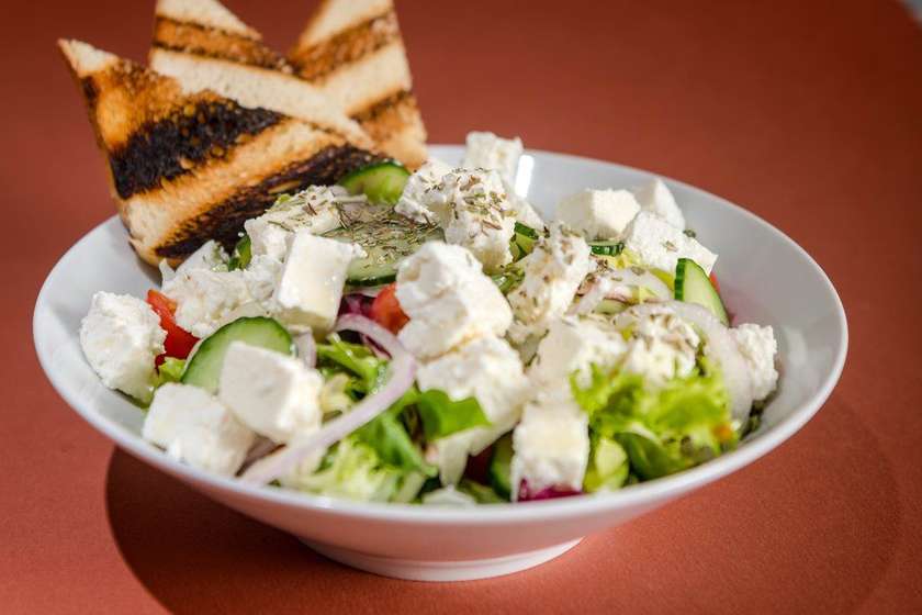 Salata cu Branza de Capra