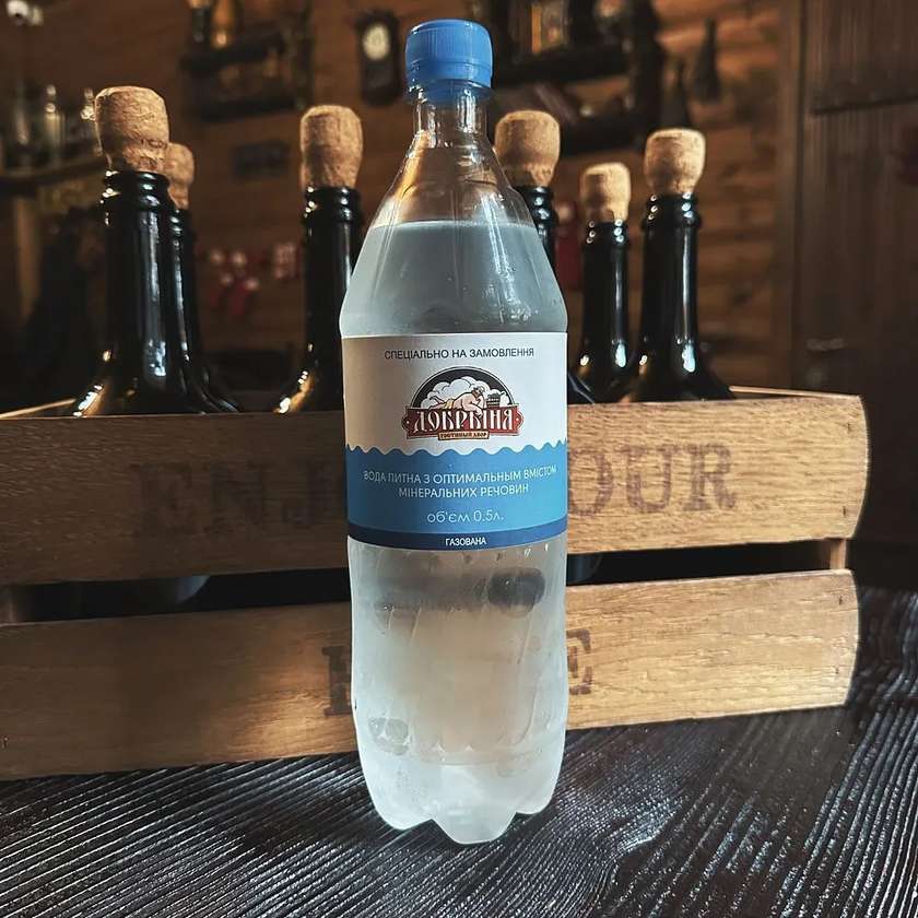 Вода "Добриня" негазована