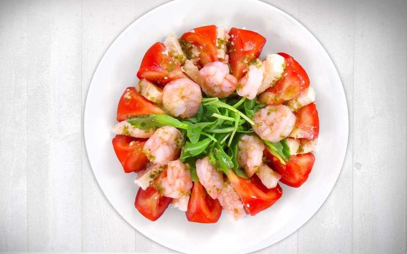 Caprese salad with shrimp (300g)
