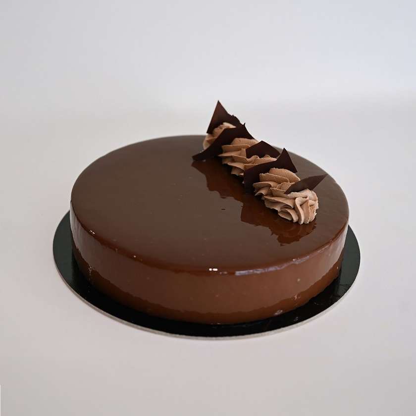Chocolate & Mango Cake, 24cm