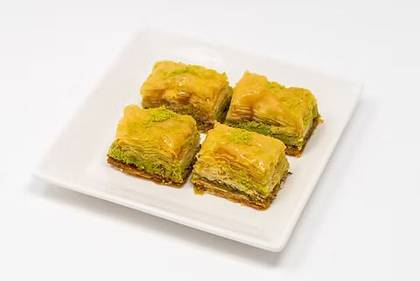 Baklawa - 4 pieces