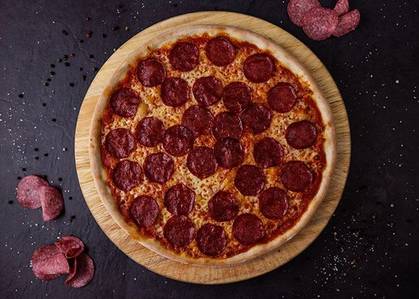 Pizza Salámová