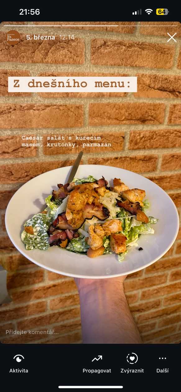 Caesar salad with chicken breast 300g