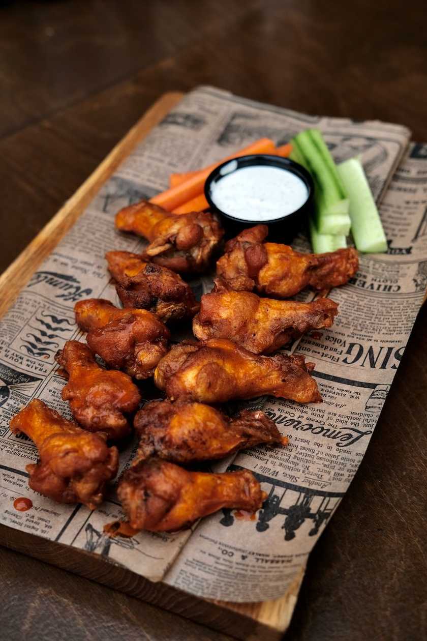 Buffalo chicken wings