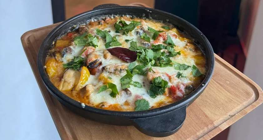 Гювеч з мідій